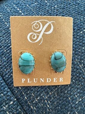 Plunder Turquoise Swirl Oval Stone Stud Earrings with Gold Prongs